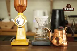 手冲咖啡器具用什么电动磨豆机 选择精品咖啡磨豆机的时候要注意什么问题