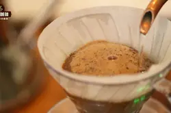 手冲咖啡注水高度对咖啡风味的影响 冲咖啡手法标准动作介绍