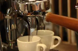 意式浓缩咖啡与美式黑咖啡的区别是什么？意式拼配SOE单品咖啡豆推荐