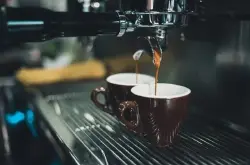 意式咖啡机的分流手柄与无底手柄萃取espresso的区别哪个更好