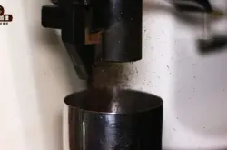 磨豆机静电飞粉粘粉的解决办法 av毛片磨豆机的静电怎么消除