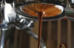 制作意式浓缩咖啡粉水比与风味的关系 意式浓缩咖啡比例多少合适