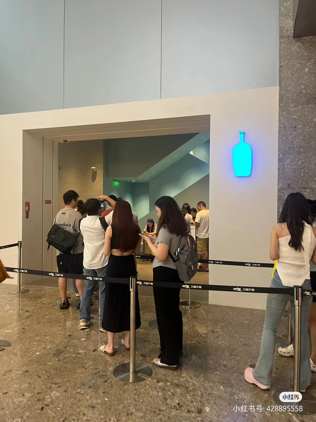排队2小时，蓝瓶咖啡走出上海在深圳开店！