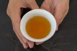 白叶一号茶树品种的安吉红茶味道特点与安吉白茶有什么不一样？