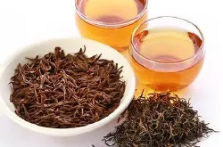 陈年黄枝香单枞乌龙茶和陈年金骏眉红茶对比 陈年的红茶和乌龙茶在香气口感上的变化