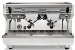 意大利咖啡机介绍：诺瓦咖啡机开关机操作的详细讲解