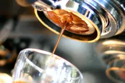 意式咖啡制作教程介绍：浅谈espresso从压粉到萃取的细节要点