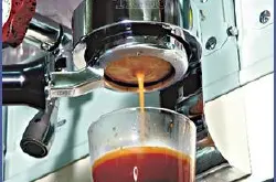 影响意式浓缩咖啡的四大要素：气压、水温、萃取量及萃取时间