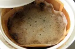 102咖啡滤纸在美式滴滤咖啡壶中的应用