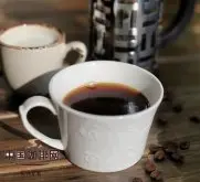 不可以喝咖啡的人 易患肾结石的人应限制咖啡因摄入量