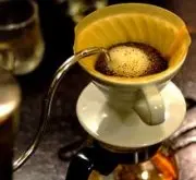 美式咖啡壶的咖啡滤纸使用方法 巧用102滤纸