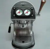 咖啡机基础常识 经典跑车造型的咖啡机