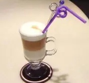 制作赏心悦目的彩虹冰咖啡 做咖啡的技巧