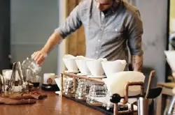 第三波咖啡浪潮：核心是咖啡师 将成为新的社交场所