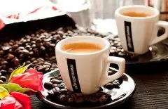 研究：咖啡会刺激分泌更多胃酸 帮助通便