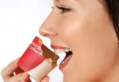 KFC新招可食用的咖啡杯