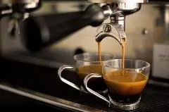 不同品牌的咖啡机在功能方面有不同的作用