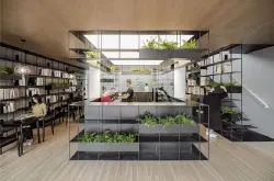 集咖啡馆、植物室为一体的复合式书店 宝斋咖啡书屋