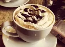 摩卡咖啡有哪些特点?摩卡是单品咖啡还是花式咖啡? 摩卡咖啡 花式