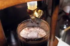 精品咖啡知识 冰滴咖啡的介绍 冰滴咖啡的做法 冰滴咖啡的制作心
