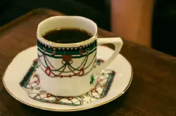 学习喝咖啡的正确方法咖啡杯咖啡碟一组咖啡匙咖啡壶糖和奶精罐