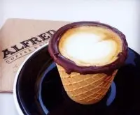 南非小哥创四层巧克力甜筒加咖啡