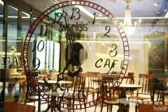 Vivienne Westwood在上海k11开了首家咖啡店