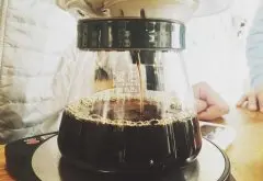 摩卡咖啡豆比绝大多数咖啡豆更小圆 也门咖啡 摩卡风味咖啡