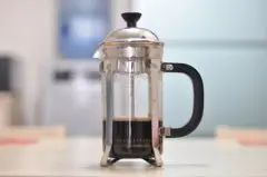正确使用法压咖啡壶制作咖啡 咖啡器具 kalita kono