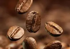 咖啡豆日晒处理法过程步骤图解 日晒和水洗咖啡豆风味区别特点