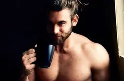 喝咖啡的男人原来这么帅