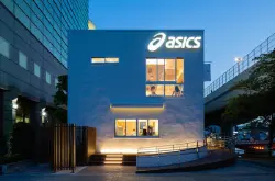 ASICS 在东京开了家同时卖咖啡和炸物，还能健身的店