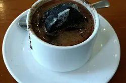 暗黑饮料：你一定没亲历过“活的”烧炭咖啡！
