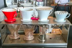 咖啡滤杯为什么是漏斗状？不同滤杯会影响味道吗？