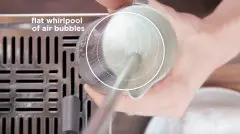第一次打奶泡就上手 咖啡打奶泡技巧图解