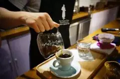 手冲咖啡4大技巧分享 自己亲手冲的咖啡也能好喝到人神共愤！！