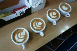 咖啡拉花细节 牛奶怎么打发奶泡 咖啡拉花奶泡温度怎么打发