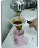法压壶放多少咖啡粉 在办公室如何使用法压壶 法压壶泡茶使用方法