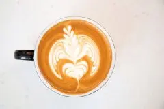反推郁金香拉花视频-反推郁金香拉花怎么推 拿铁咖啡拉郁金香图案
