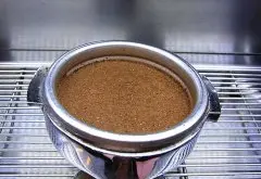 意式咖啡重填压可以避免通道效应？意式萃取后段会不会过萃？