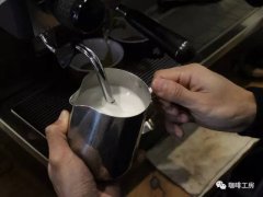 奶泡怎么做 纯牛奶可以打奶泡吗 如何用热鲜奶制作完美拉花
