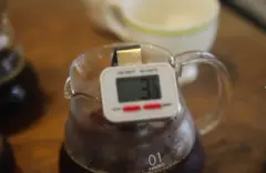 【前街咖啡师手记】日式冰手冲“冰块”：“热水”的比例多少合适