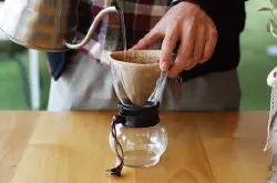 【人机大战】咖啡冲煮里的两幅面孔：「杯中物」与「仪式感」
