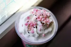 星巴克概念店 日本星巴克季节限定樱花星冰乐与樱花拿铁口感