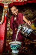 藏茶的功效与作用及禁忌 藏茶的正确喝法与酥油茶是什么做的教程