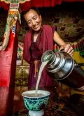 藏茶的功效与作用及禁忌 藏茶的正确喝法与酥油茶是什么做的教程