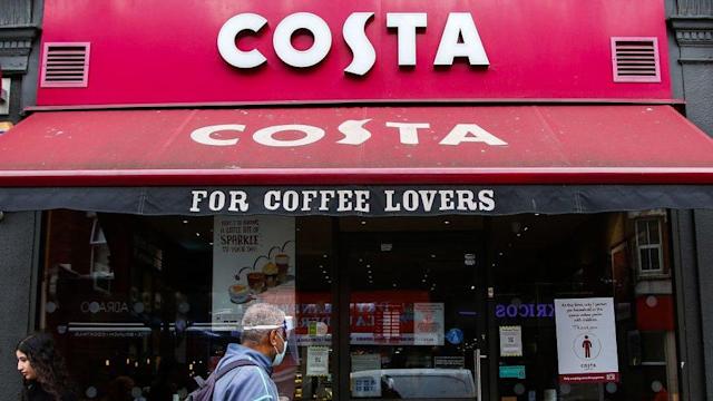 costa咖世家贵还是星巴克贵价格表 costa咖啡师工资一般多少