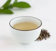 正宗的红茶泡出来什么颜色深淡的区别？如何分辨红茶是否染色了？