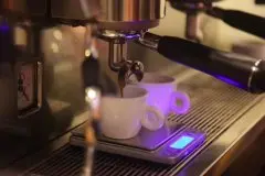 为什么咖啡机这么贵？便宜咖啡机和贵咖啡机有什么区别？